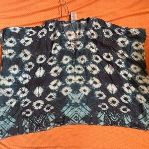 Airy and Alluring Batik Kaftan Tunic